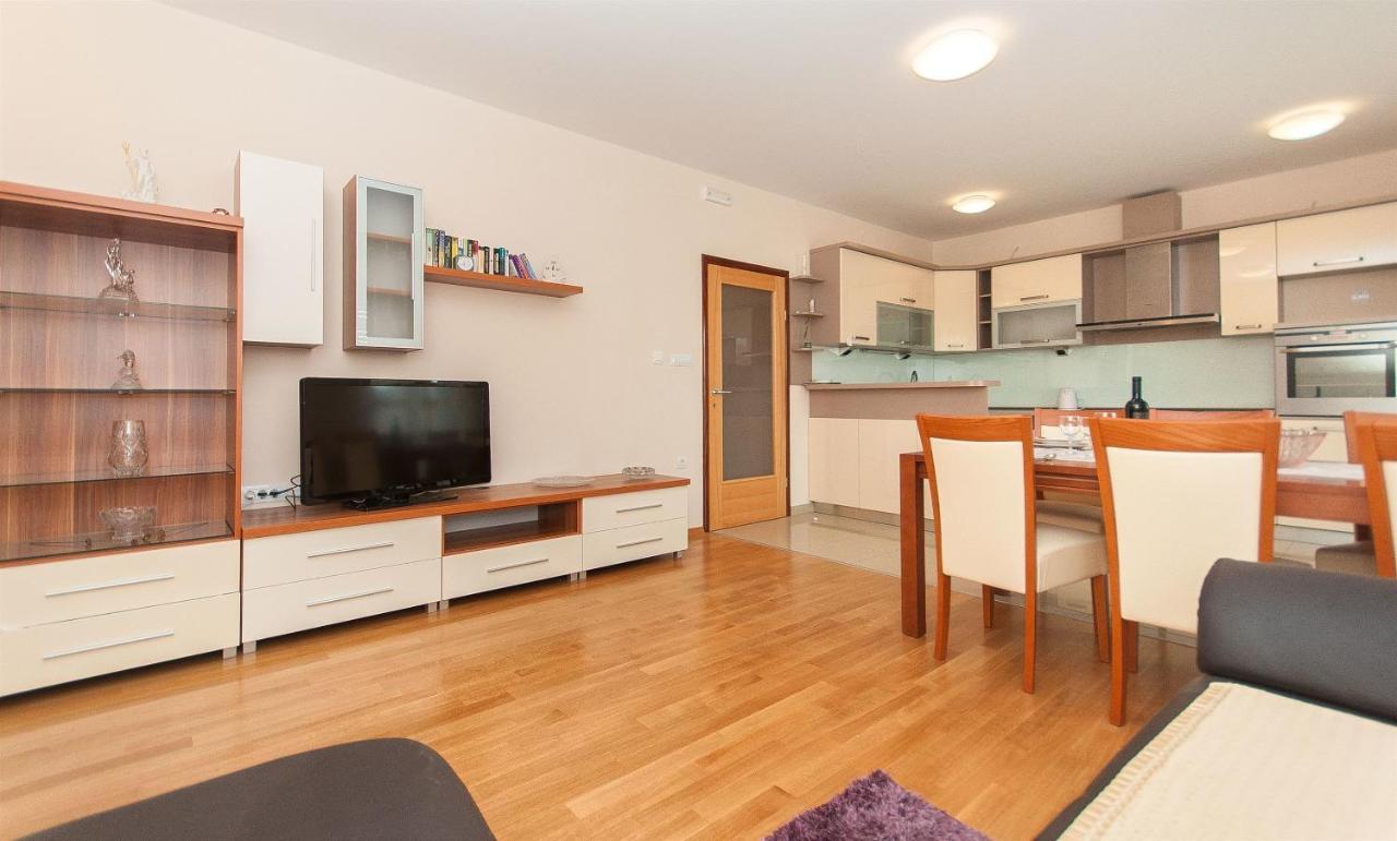 Apartment Temza Крило Экстерьер фото